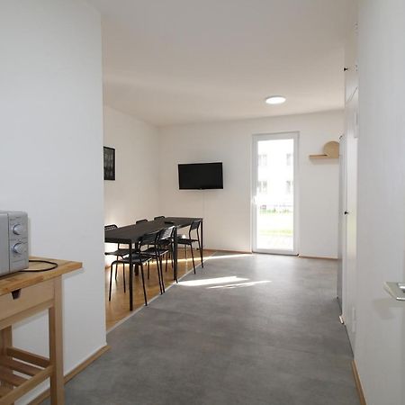 Apartmenthaus Kitzingen - Grosszuegige Wohnungen Fuer Je 6 Personen Mit Balkon Exterior foto