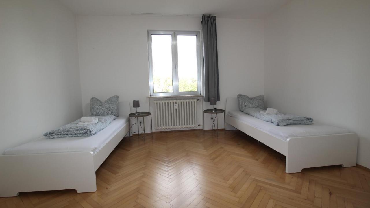 Apartmenthaus Kitzingen - Grosszuegige Wohnungen Fuer Je 6 Personen Mit Balkon Exterior foto